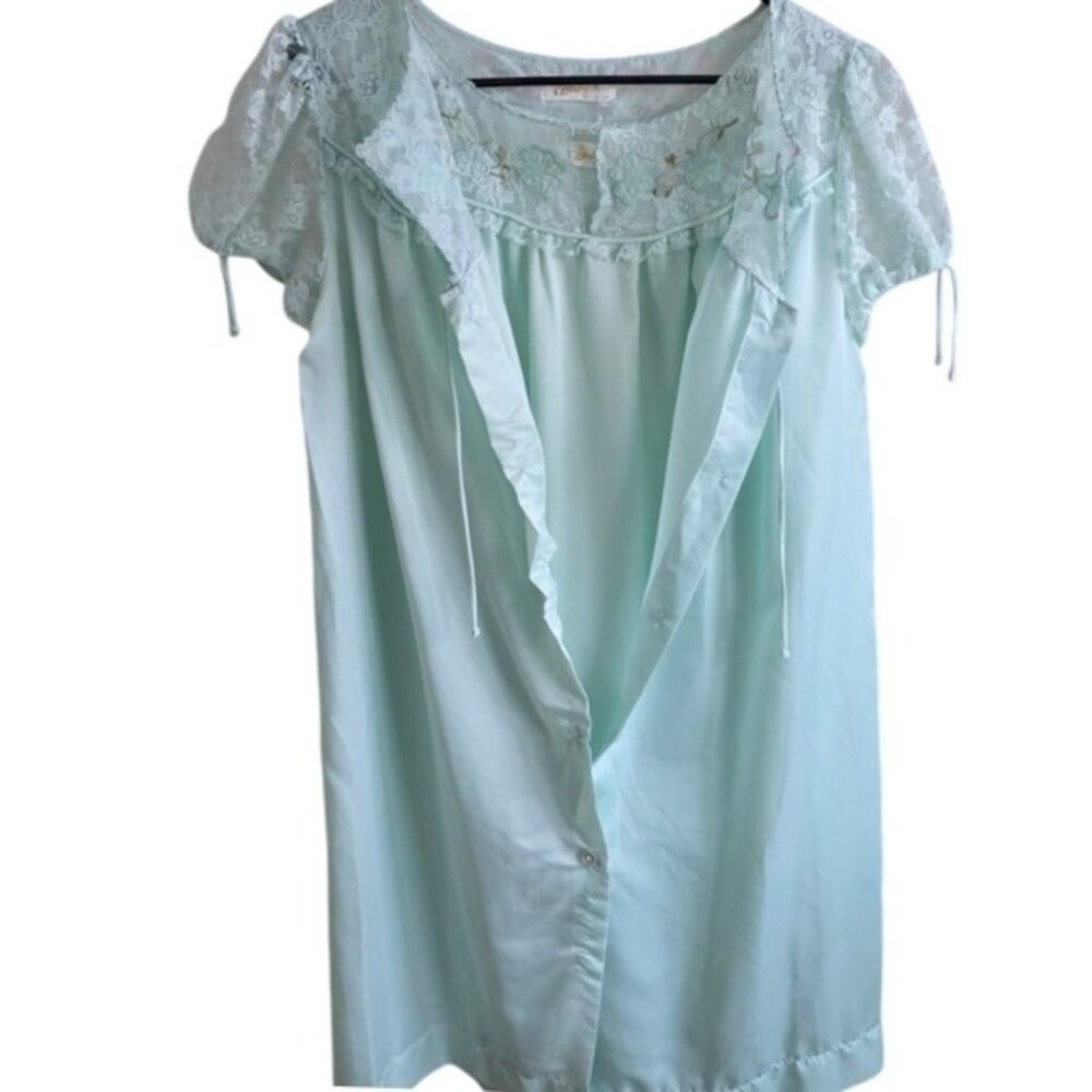 Blue Lace Trim Short Sleeve Button Front M